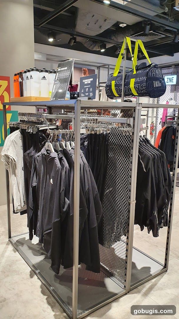 Adidas Store Display