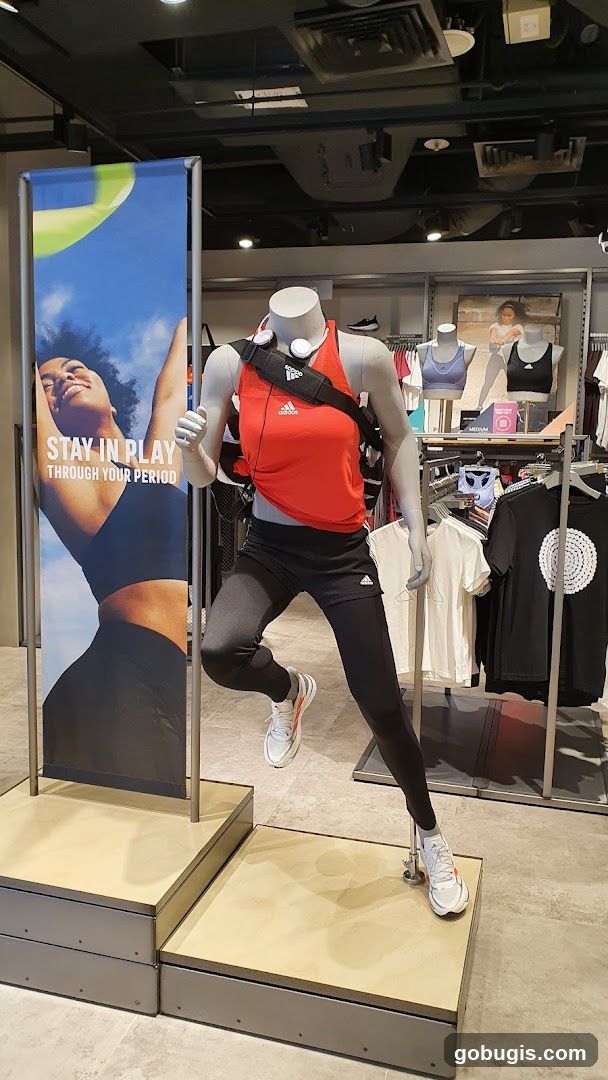 Mannequin in athletic wear