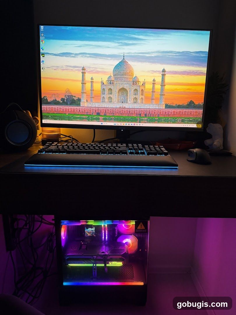 Computer Setup with Taj Mahal Wallpaper