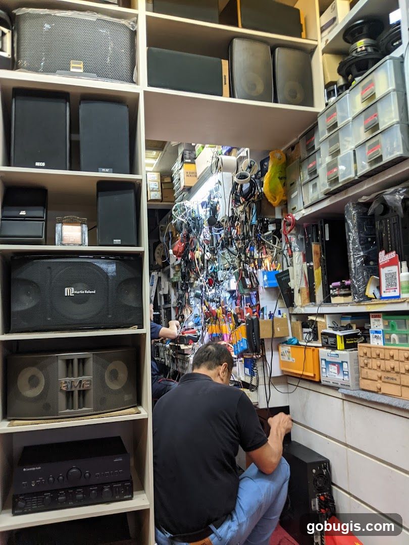 Electronics Repair Shop