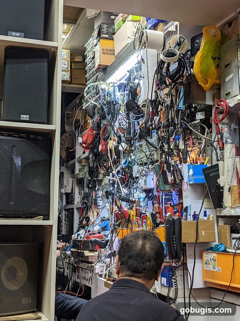 Electronics Repair Shop