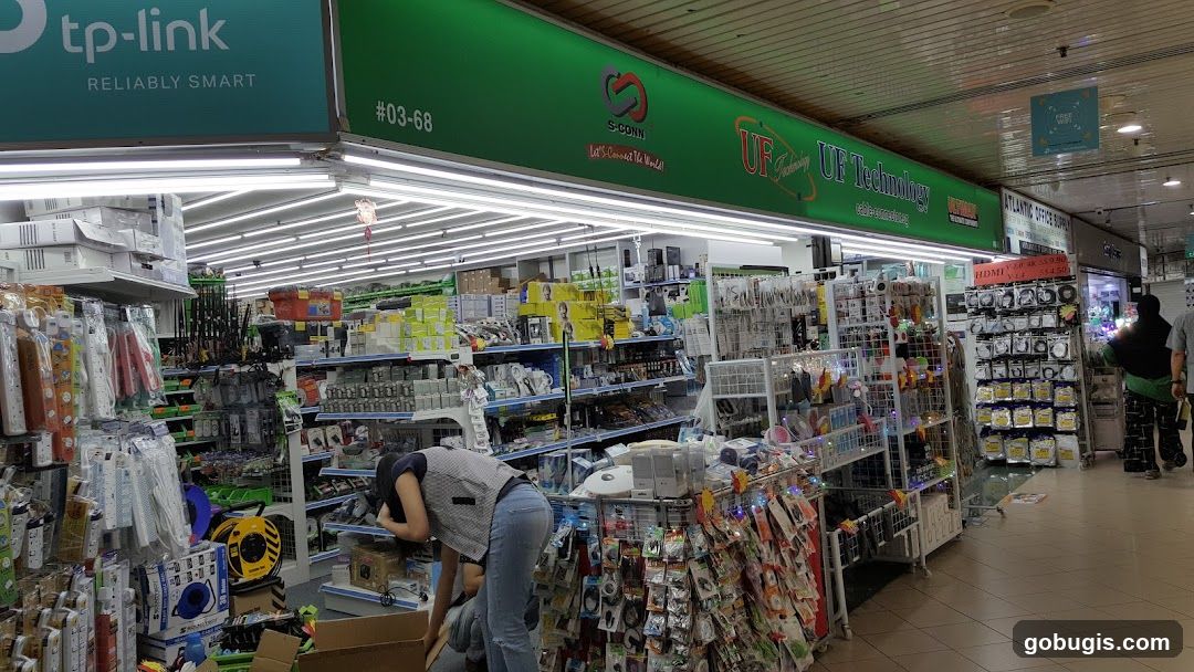 Electronics Store