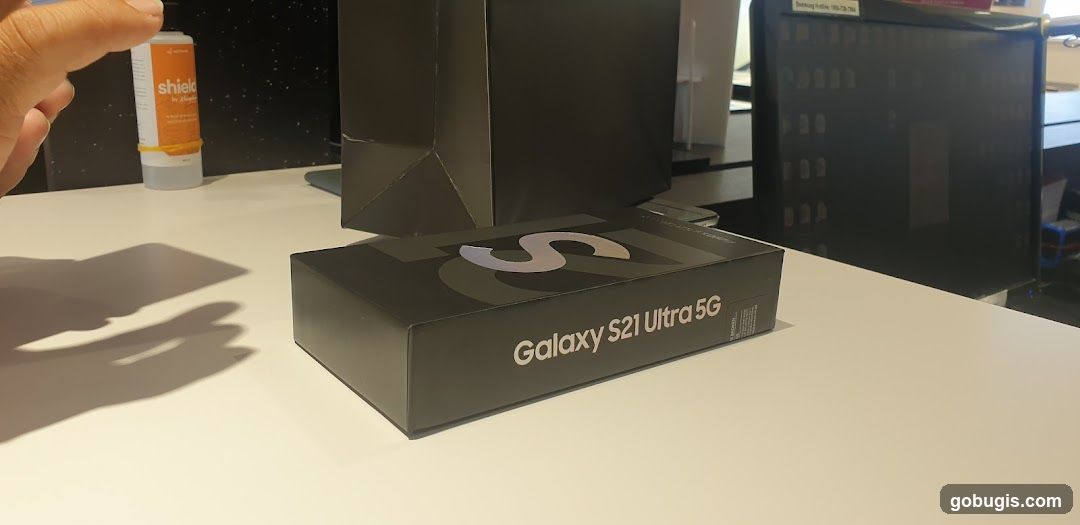 Samsung Galaxy S21 Ultra 5G Box
