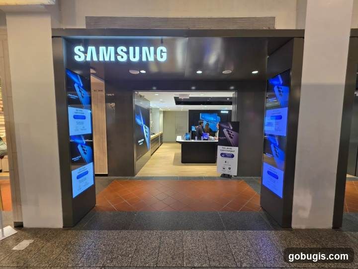 Samsung Experience Store - Bugis Junction