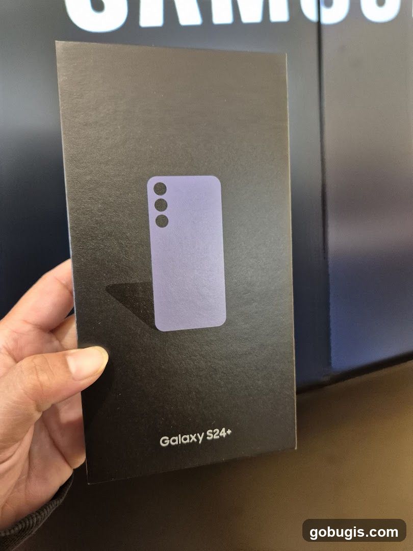 Samsung Galaxy S24+ Box