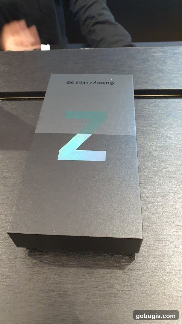 Samsung Galaxy Z Flip3 5G Box