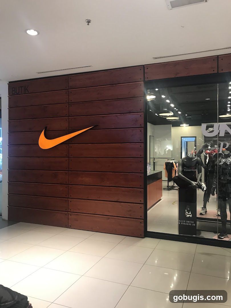 Samsung Experience Store Advertisement