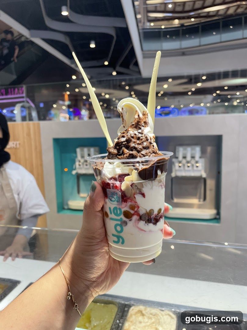 Yolé Frozen Yogurt Cup