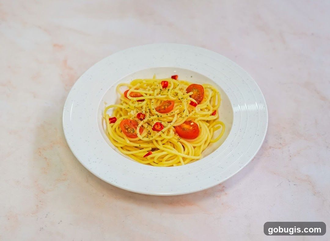 Spaghetti with Cherry Tomatoes and Chili