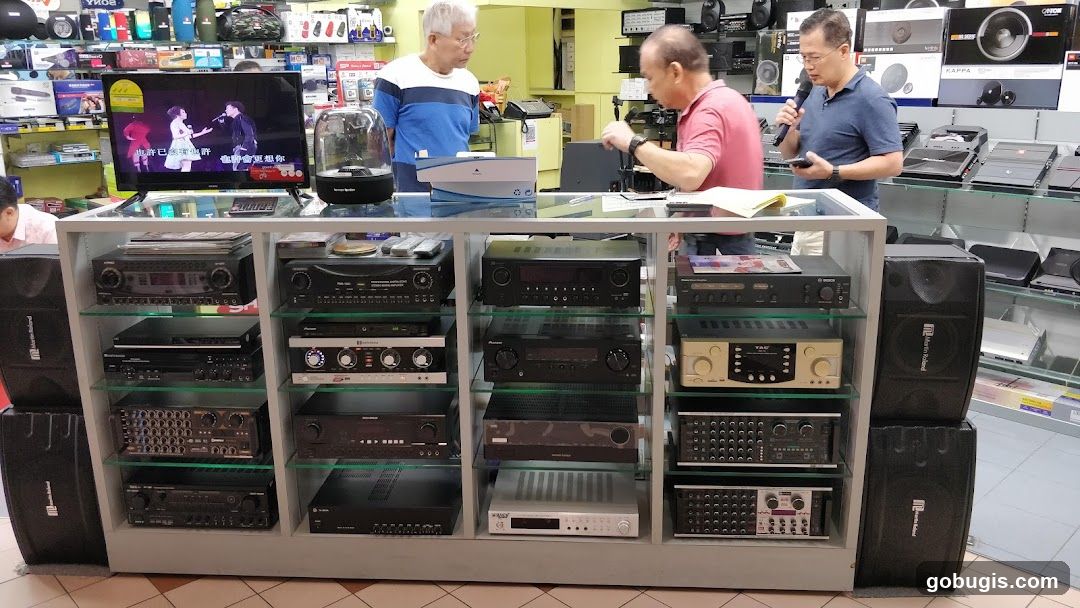 Electronics Store Display