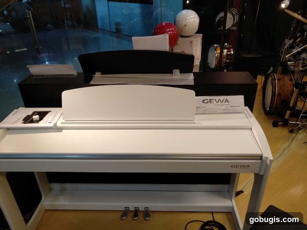 Digital Piano Display