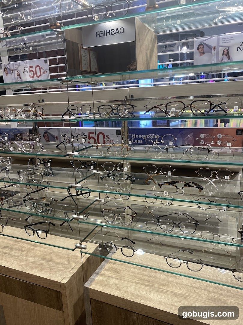 Eyeglasses Display