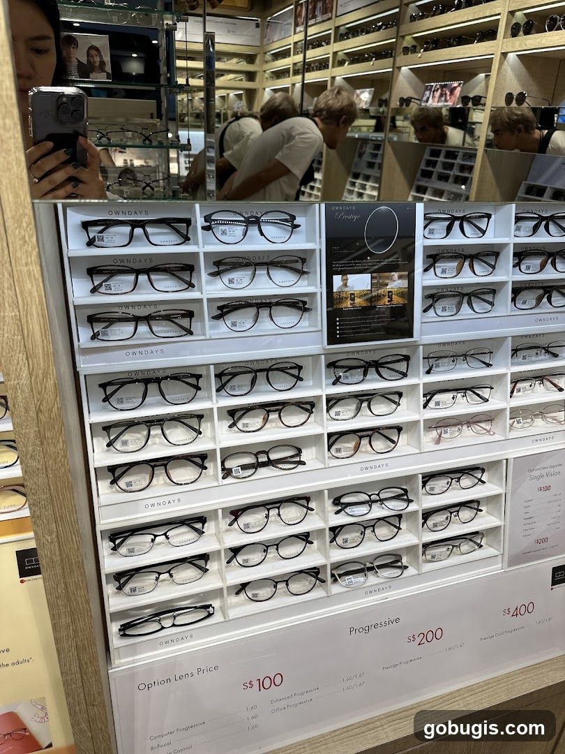Eyeglasses Display and Pricing