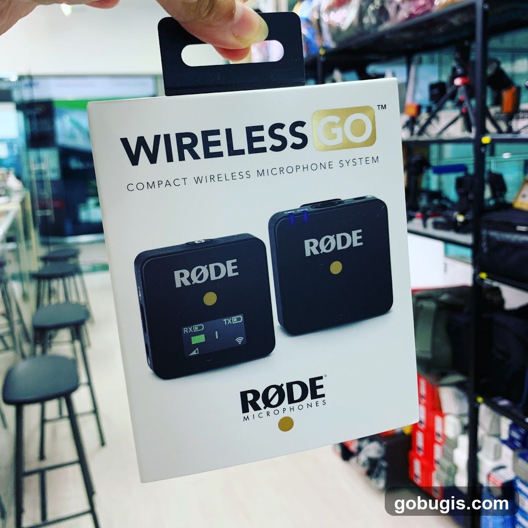 RØDE Wireless GO Compact Wireless Microphone System Box