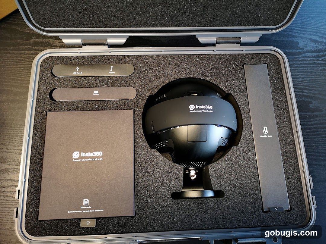 Insta360 Camera Kit