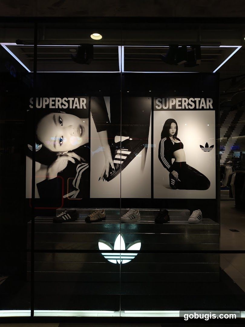 adidas Originals Bugis Plus