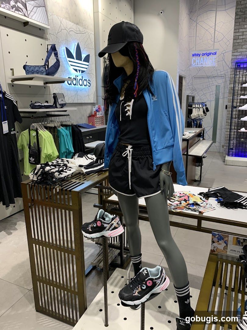 Adidas Store Display