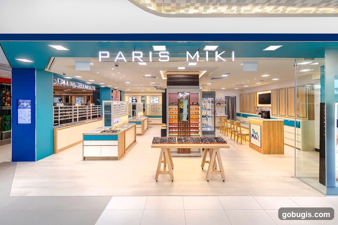 Paris Miki