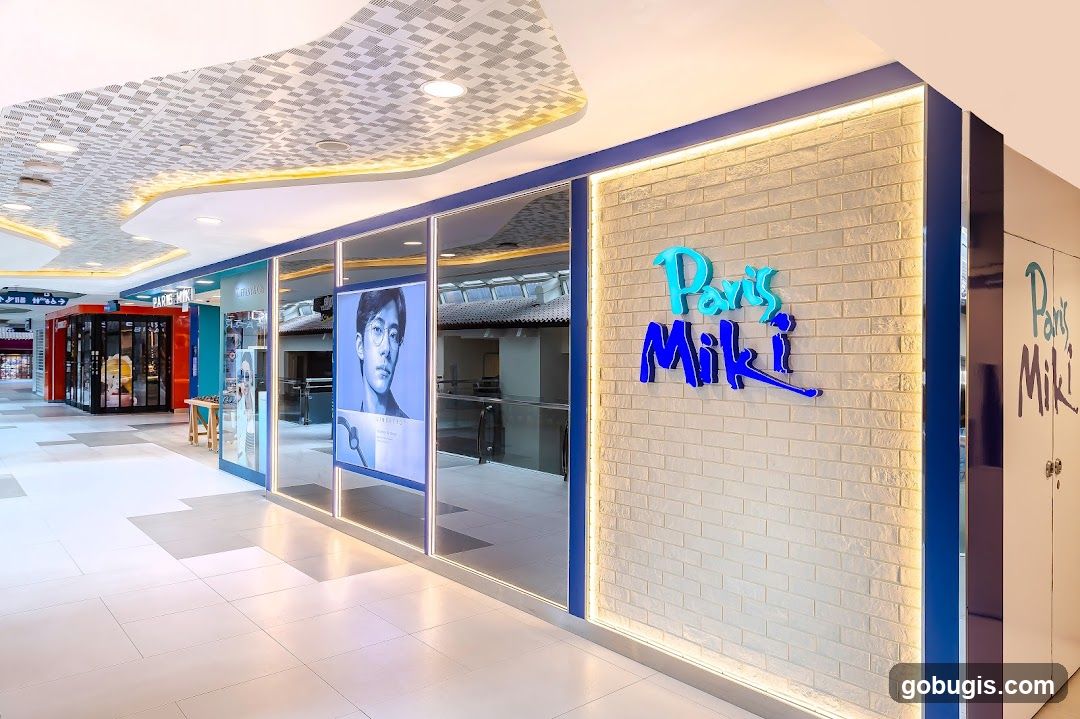 Paris Miki