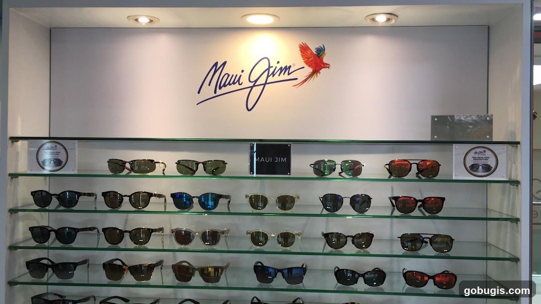 Maui Jim Sunglasses Display