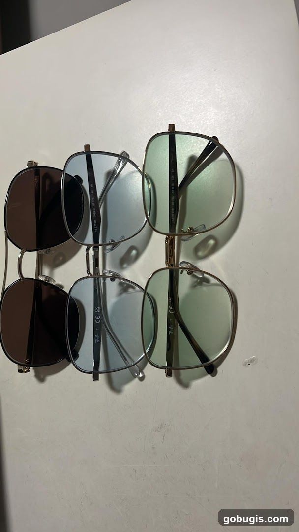 Eyeglasses Display
