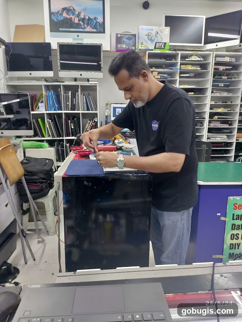 Computer Repair Shop