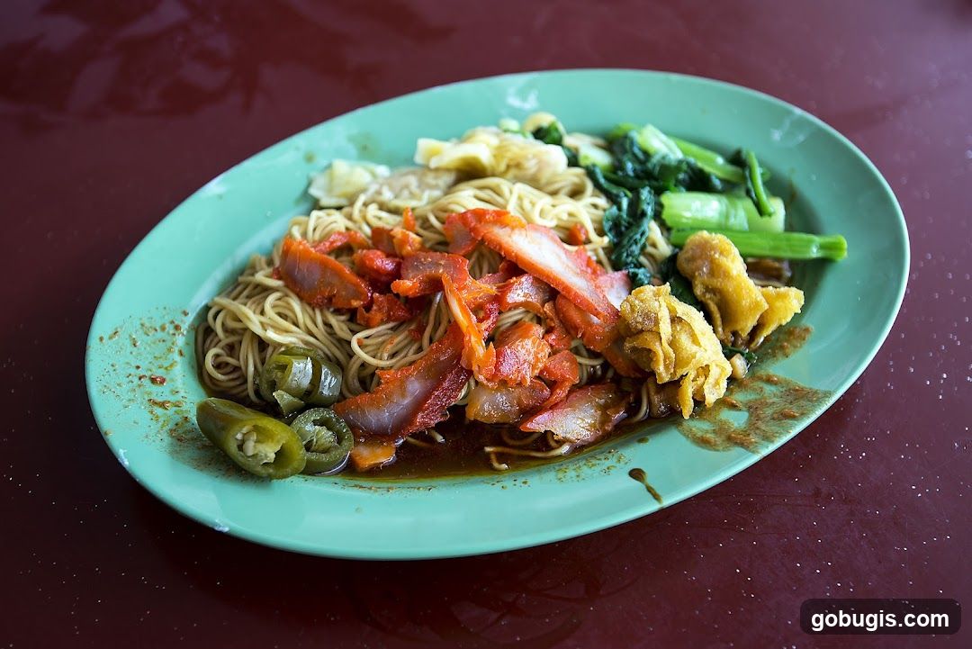 Noodles with Char Siu and Vegetables