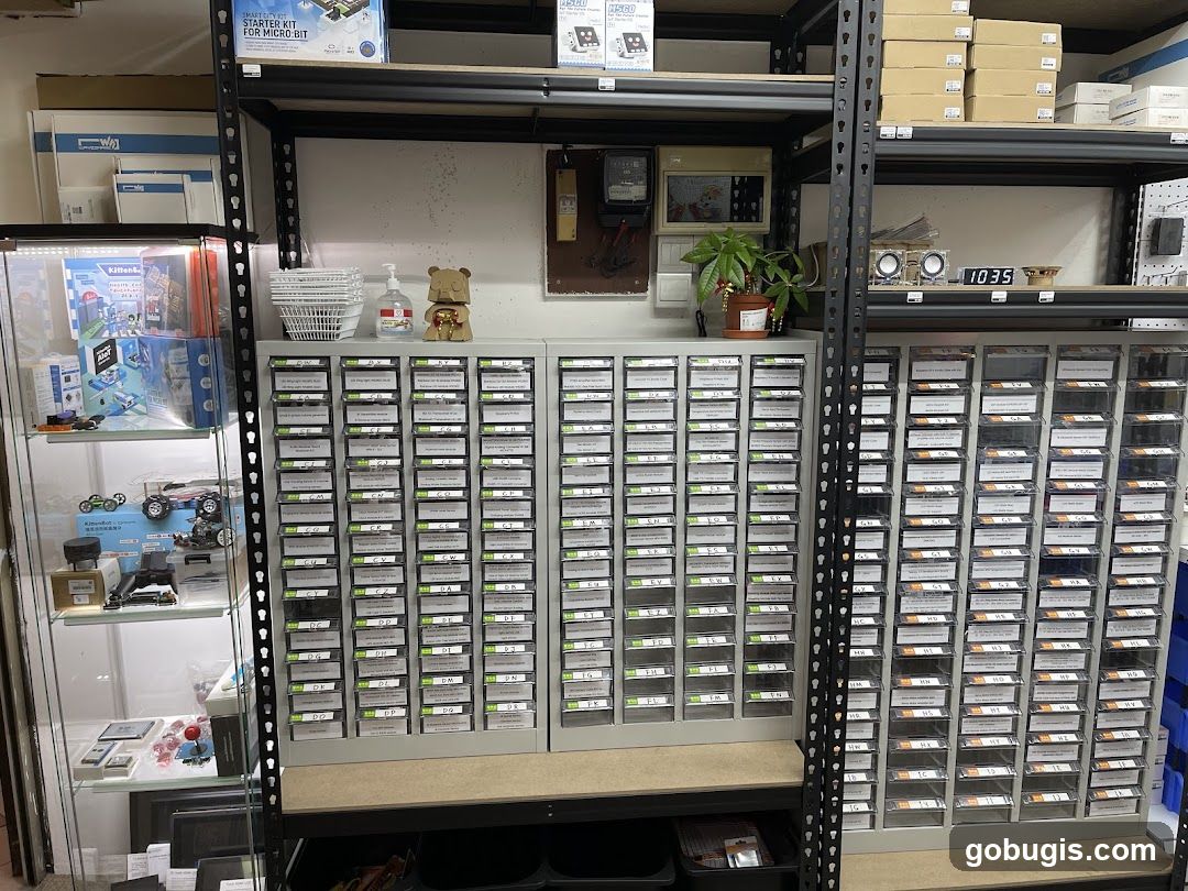 Electronics Components Storage
