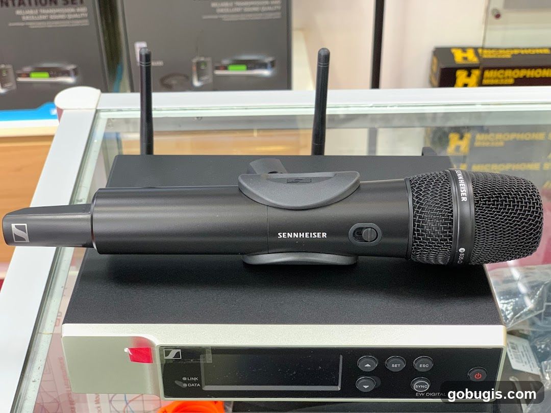 Wailian Electronics (Pro Audio) @ Sim Lim Square