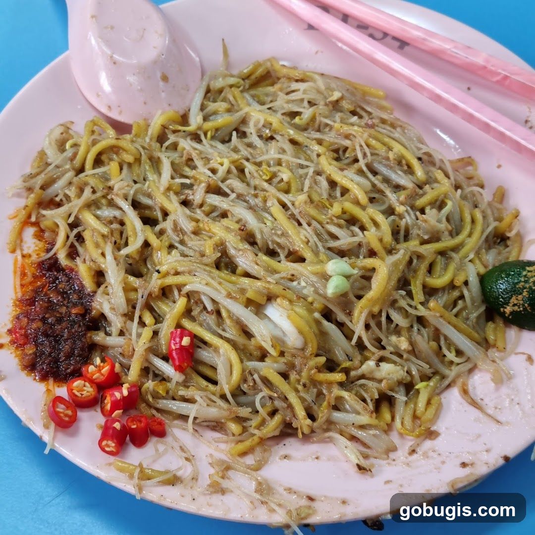 Fried Noodles with Chili and Lime