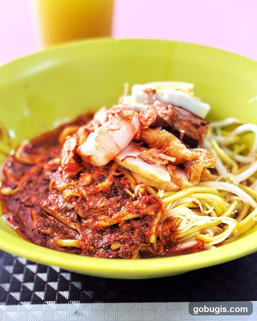 Noodle Dish with Shrimp and Egg