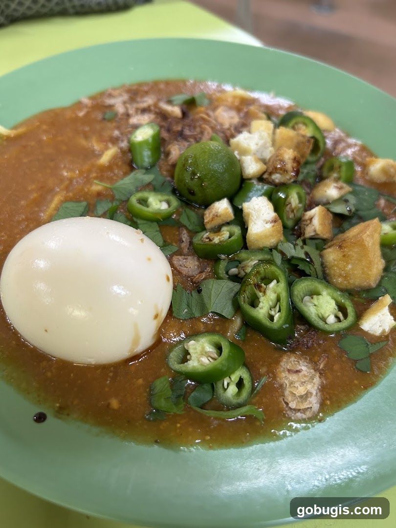 Noodle dish with egg and chili