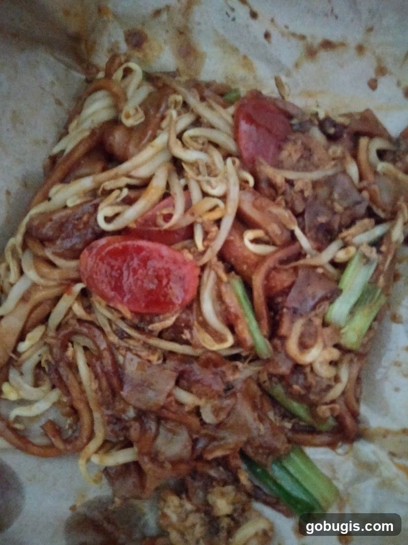 Stir-fried noodles with vegetables