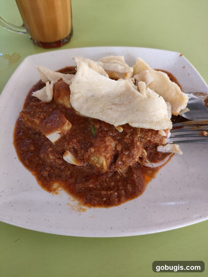 Satay with crackers and tea