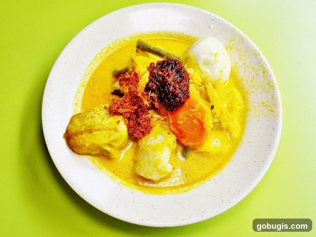 Lontong Dish