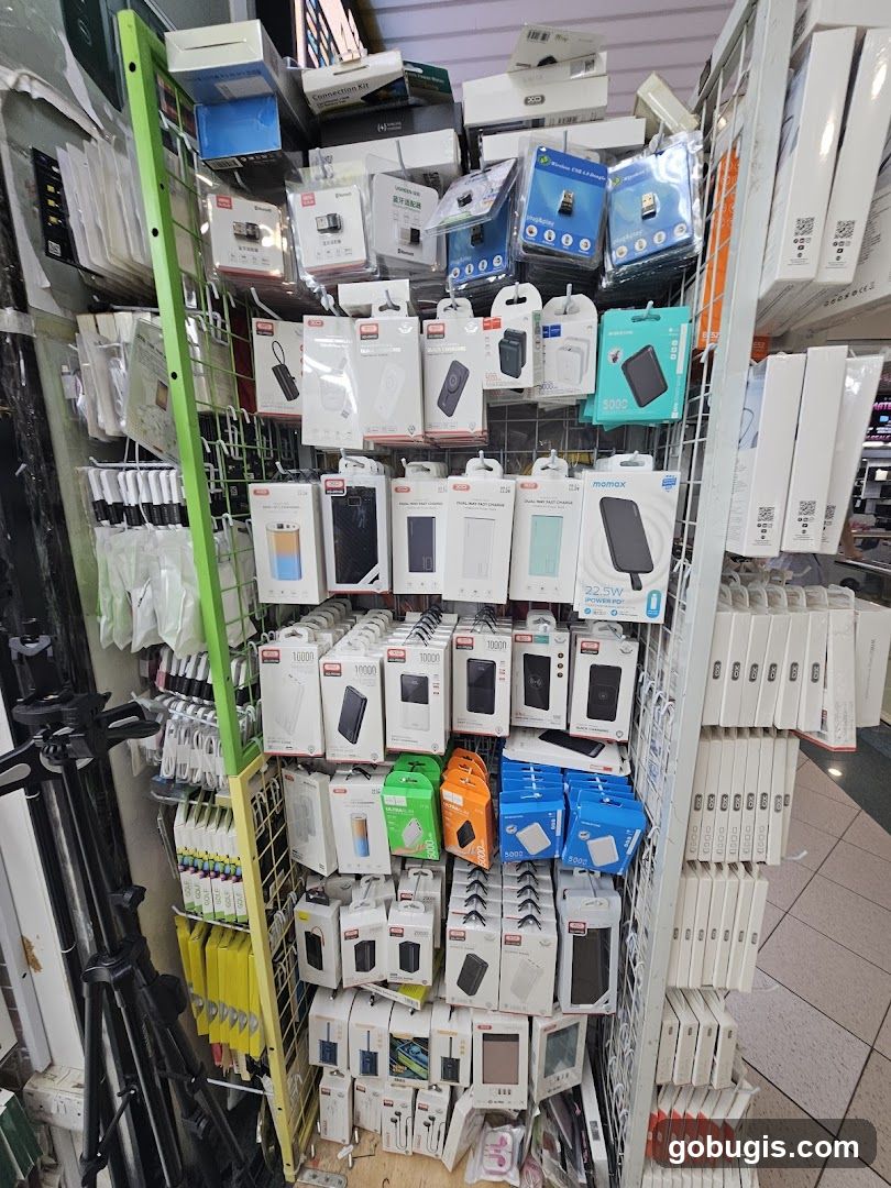 Electronics Accessories Display