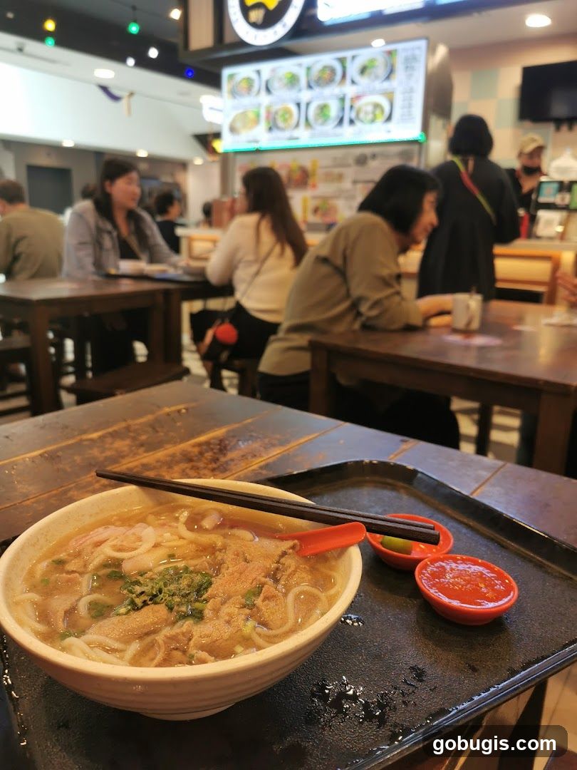 Food court dining