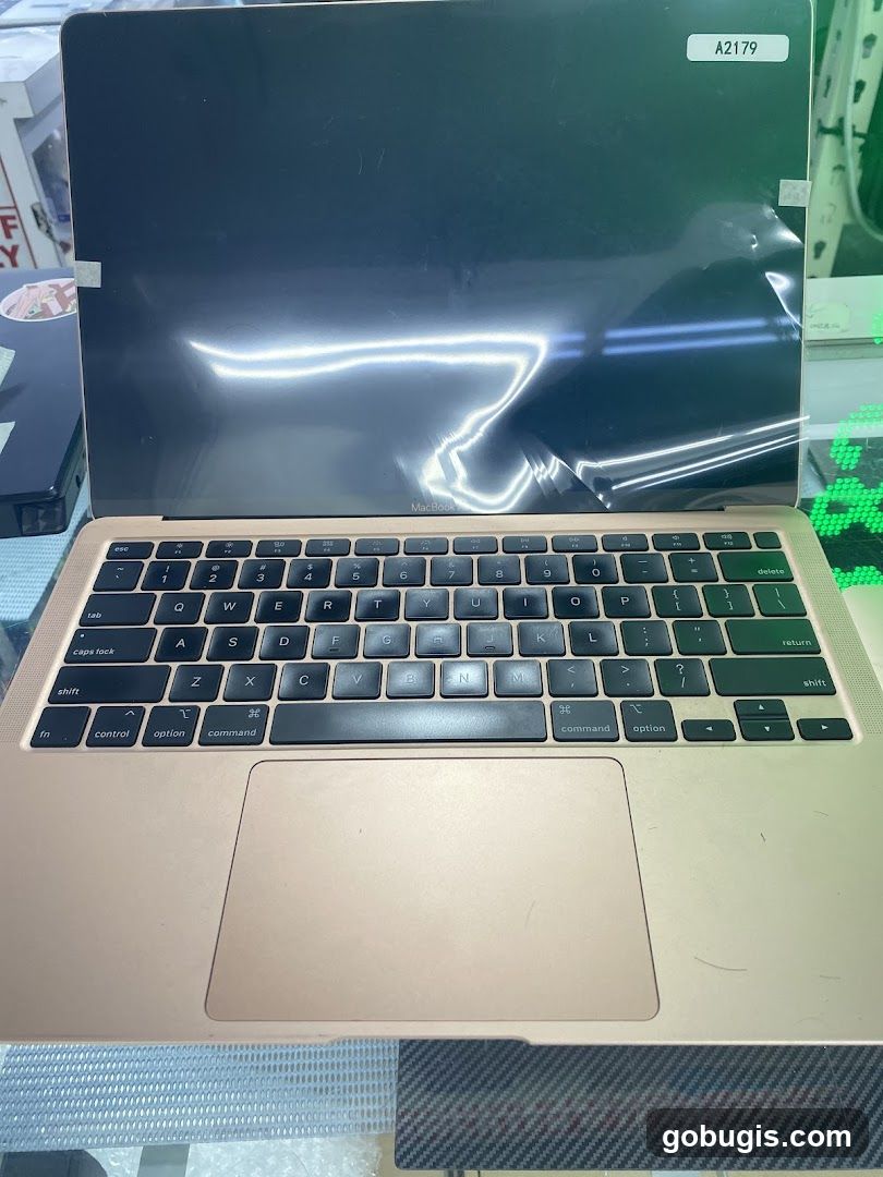 MacBook