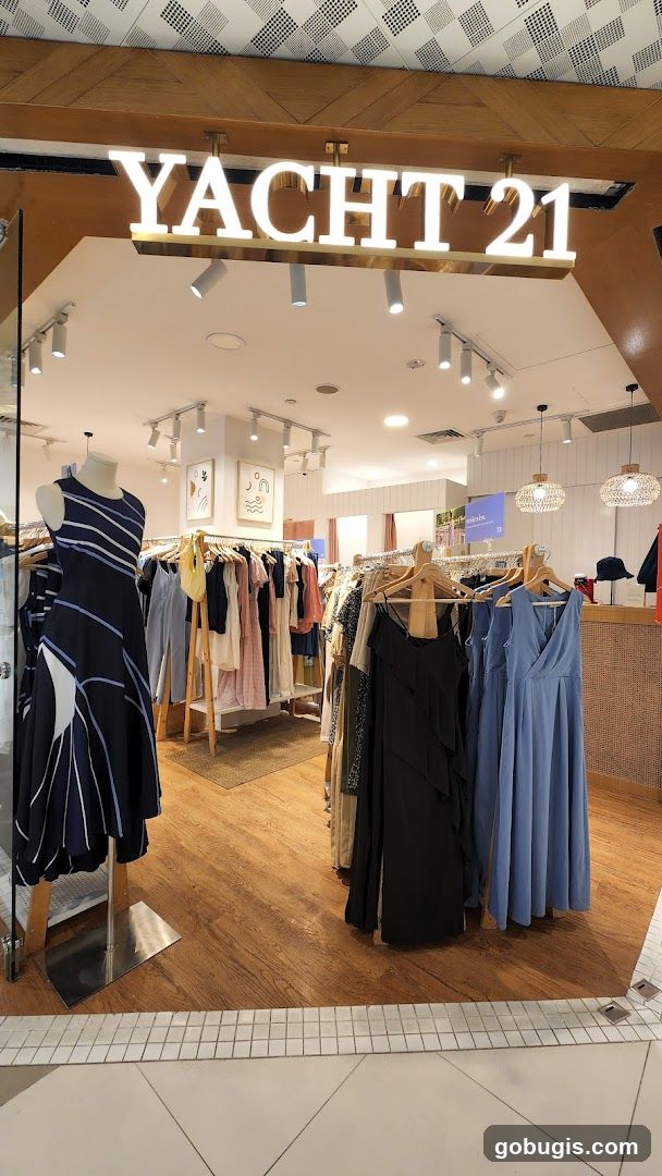Y21 Bugis Junction