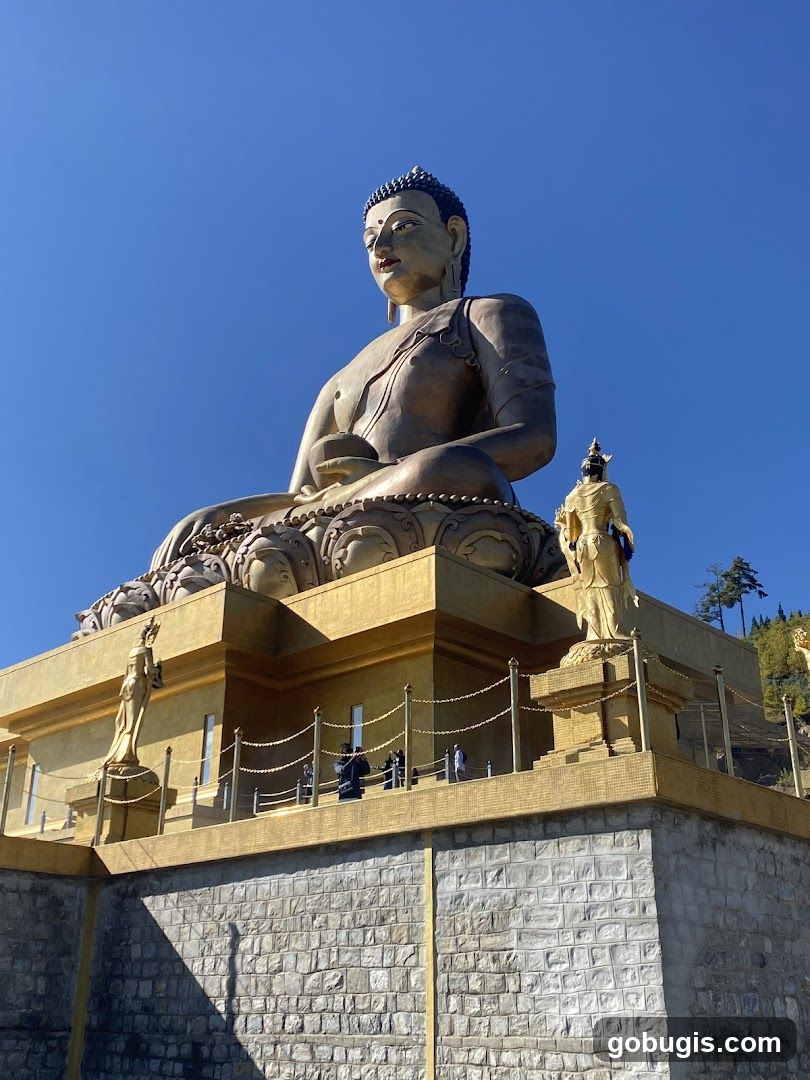 Giant Buddha Statue