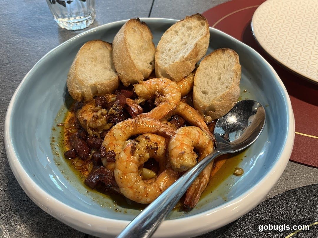 Garlic Shrimp with Bread