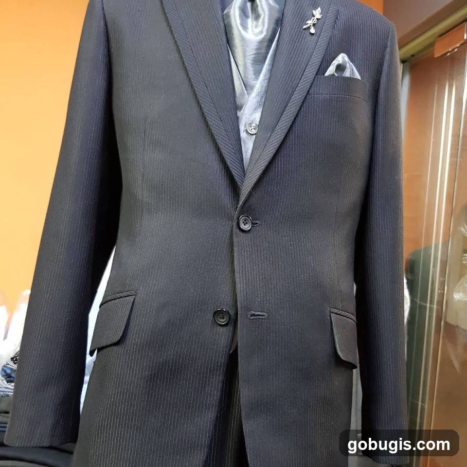 Men's Suit Display