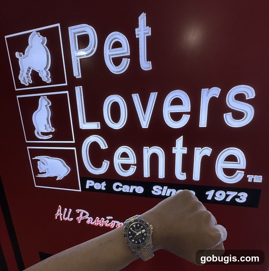 Pet Lovers Centre Sign
