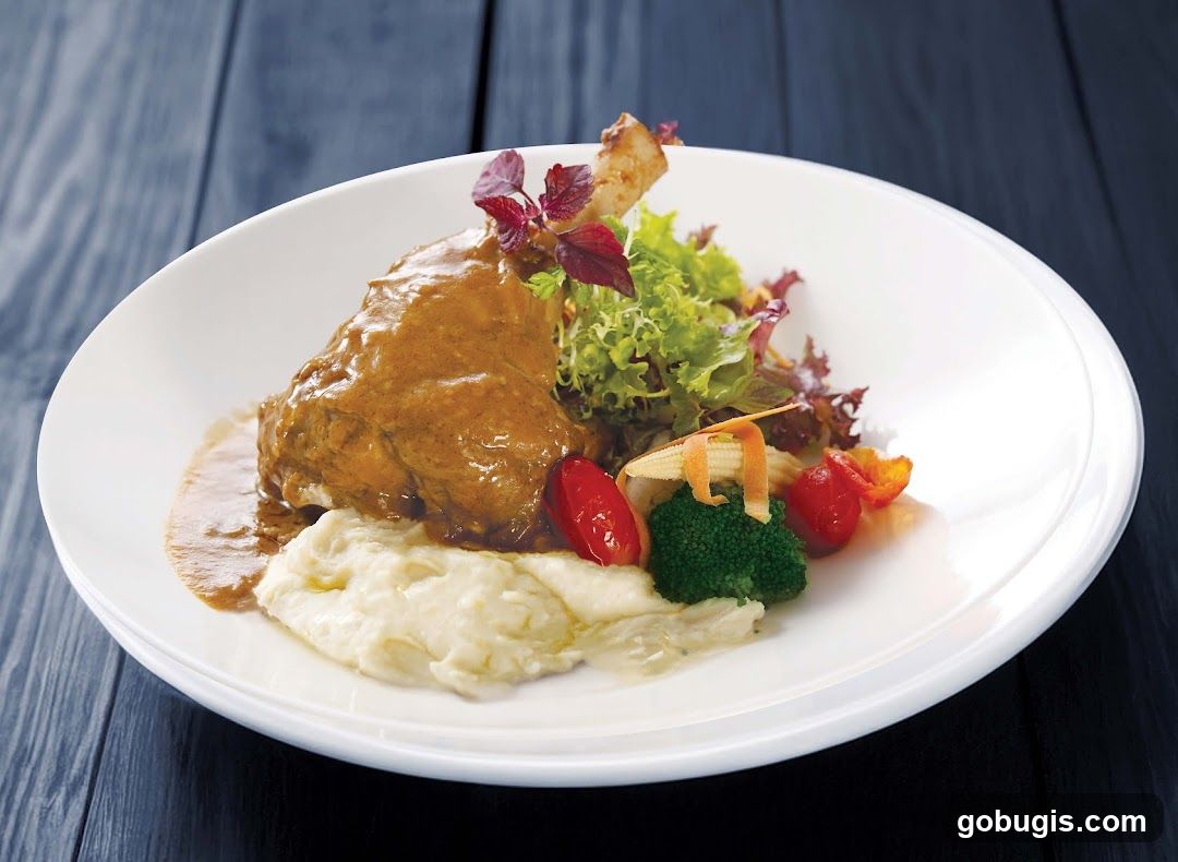 Lamb Shank with Mashed Potatoes