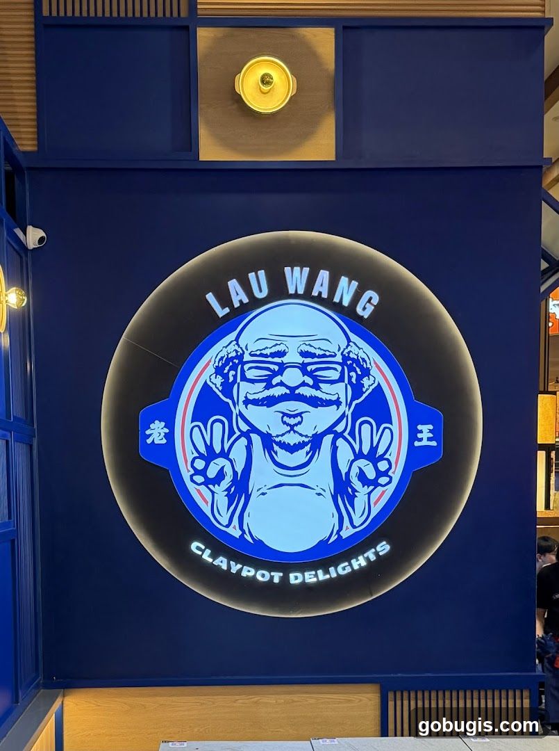Lau Wang Claypot Delights Sign