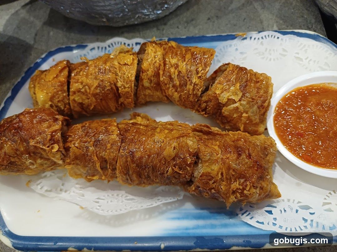 Fried Rolls with Dipping Sauce