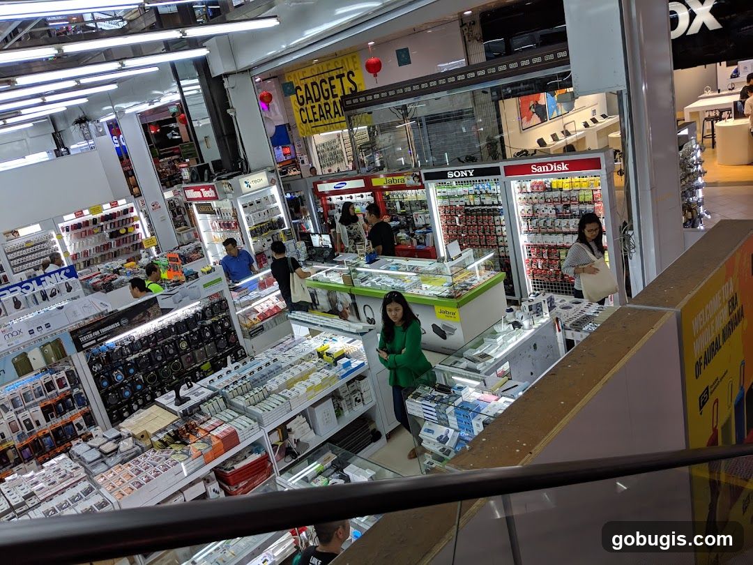 Electronics Store