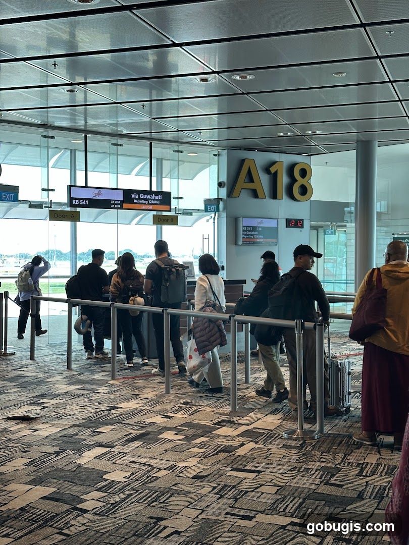 Airport Gate A18