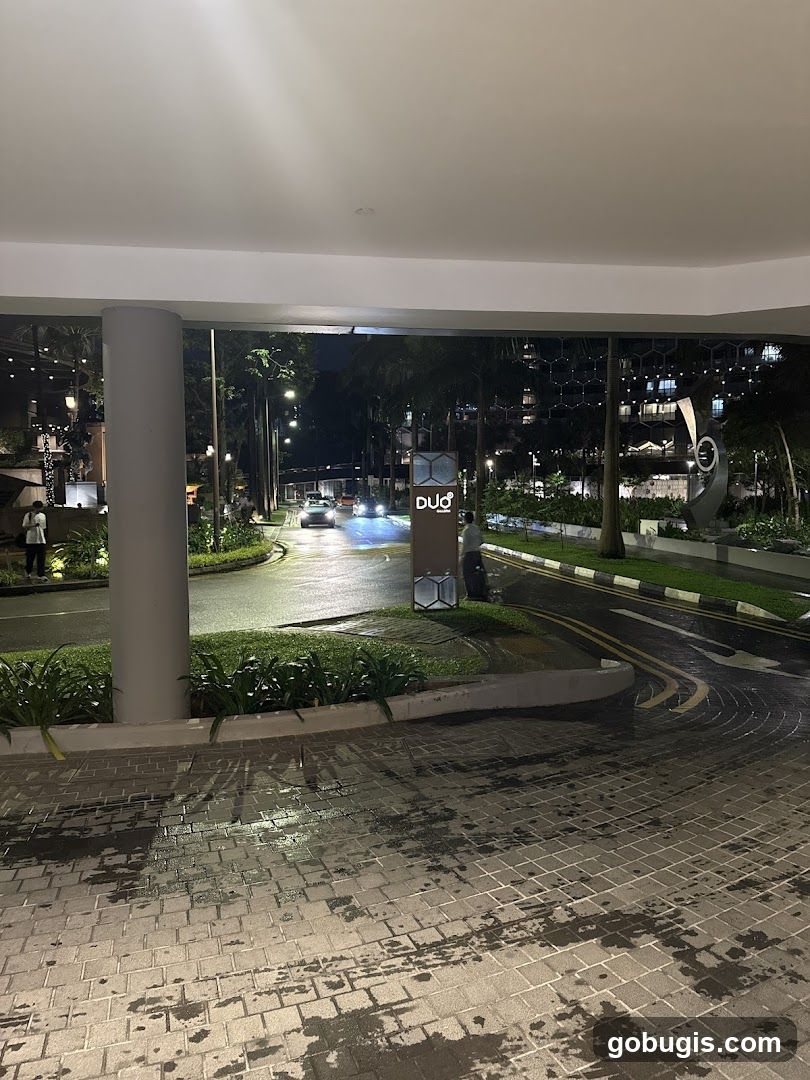 DUO Galleria Drop-Off / Pick-Up Point