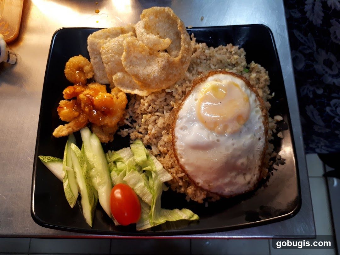Fried Rice with Shrimp and Egg
